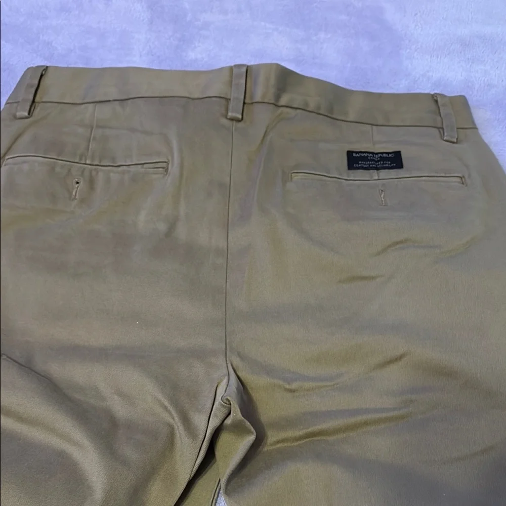 Banana Republic Aiden Chino Pants Mens 32x32 Khaki Tan Slim Fit Stretch